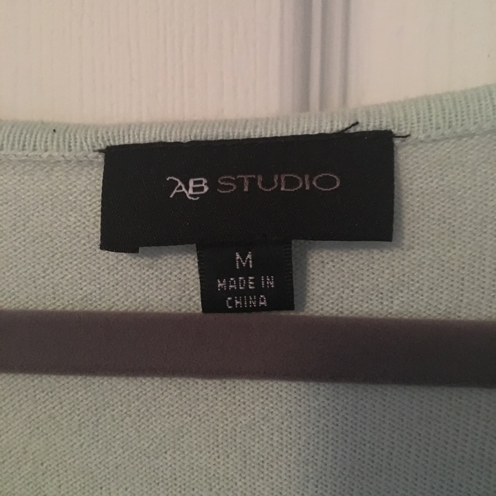 Sweater - Picture 2 of 2